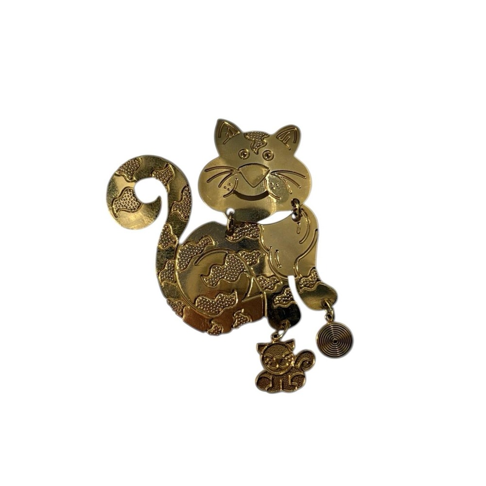Vintage Signed NF Gold Tone Cat‎ Kitten Kitty With Cute Yarn Charms Brooch Pin